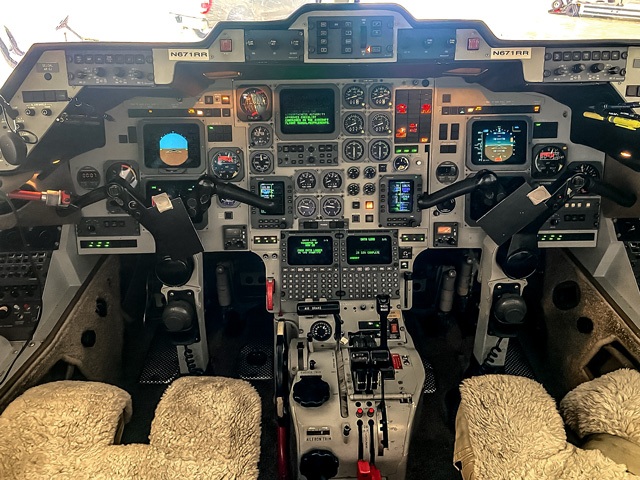 1994 Hawker 800SP S/N 258244 - Cockpit View