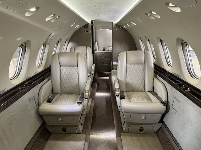 2008 Hawker 750 S/N HB-0008 - Interior View #2