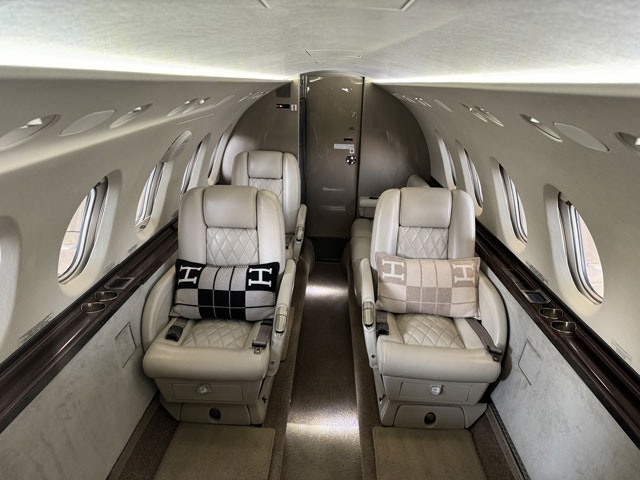 2008 Hawker 750 S/N HB-0008 - Interior View #3