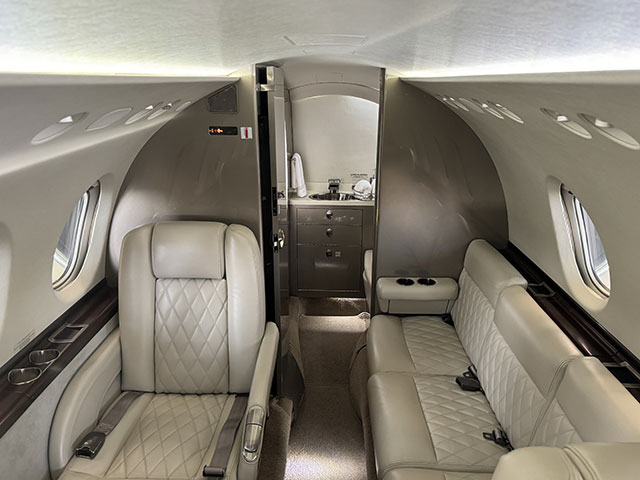 2008 Hawker 750 S/N HB-0008 - Interior View #4